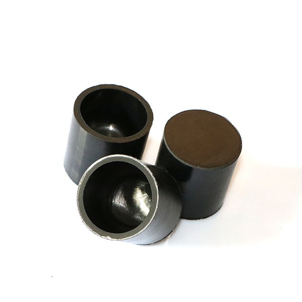 قبعات القطب المطاط